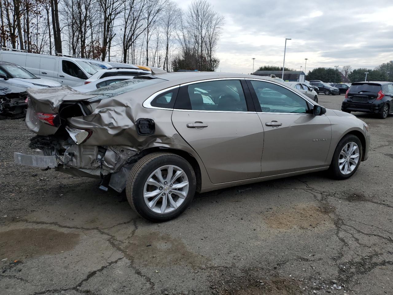 2022 Chevrolet Malibu VIN 1G1ZD5ST5NF182033 Copart auction photo, rear end / normal wear damage thumbnail 3