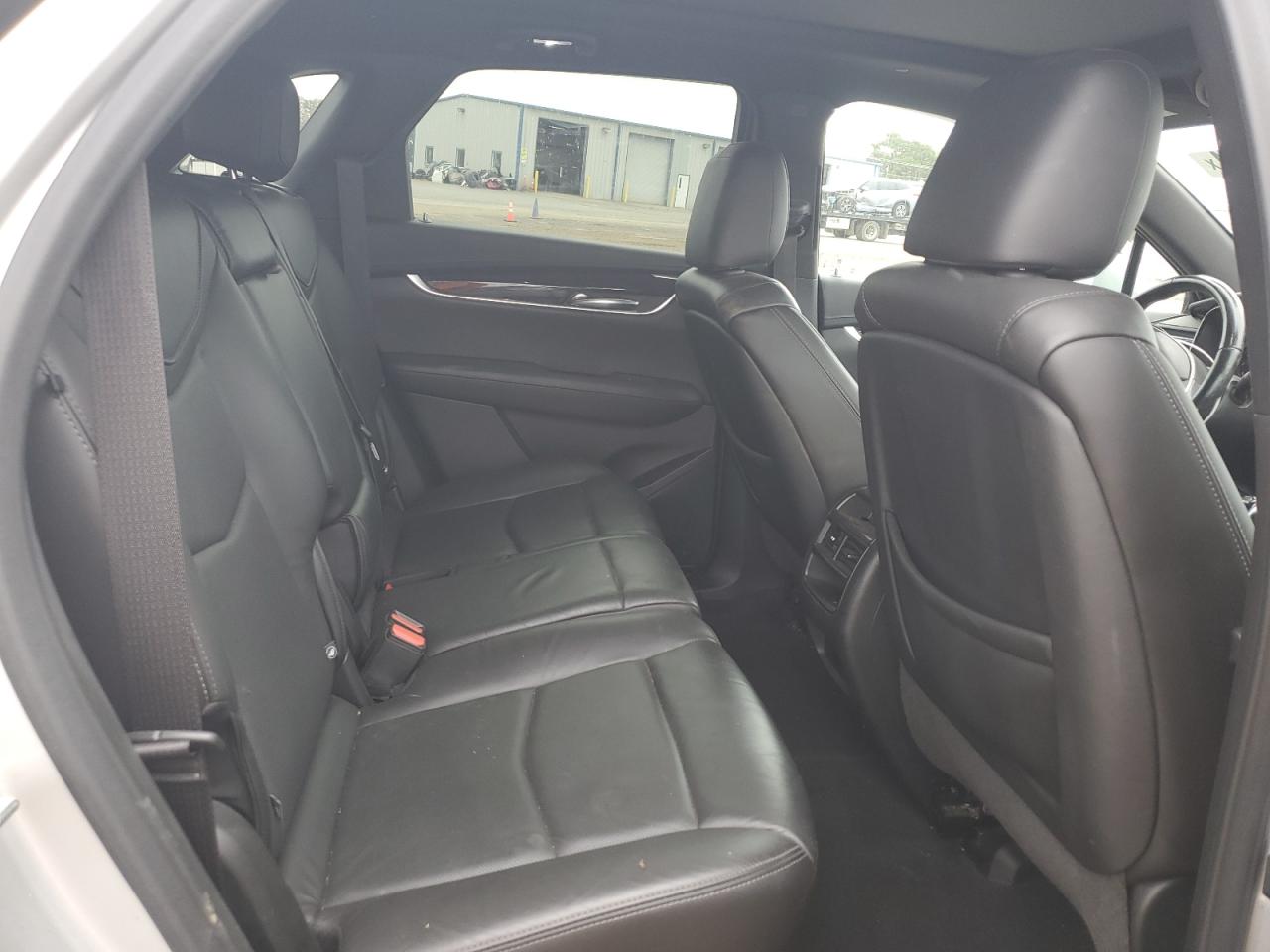 2020 Cadillac XT5 VIN 1GYKNDRS4LZ109108 Copart auction photo, rear end / mechanical damage thumbnail 11
