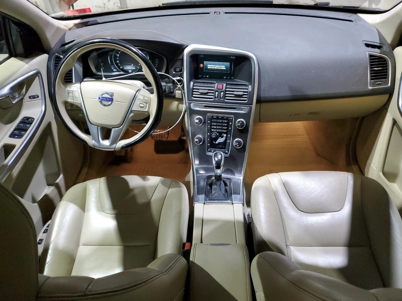 2015 Volvo XC60 VIN YV4612RK3F2677464 Copart auction photo, minor dent/scratches damage thumbnail 8