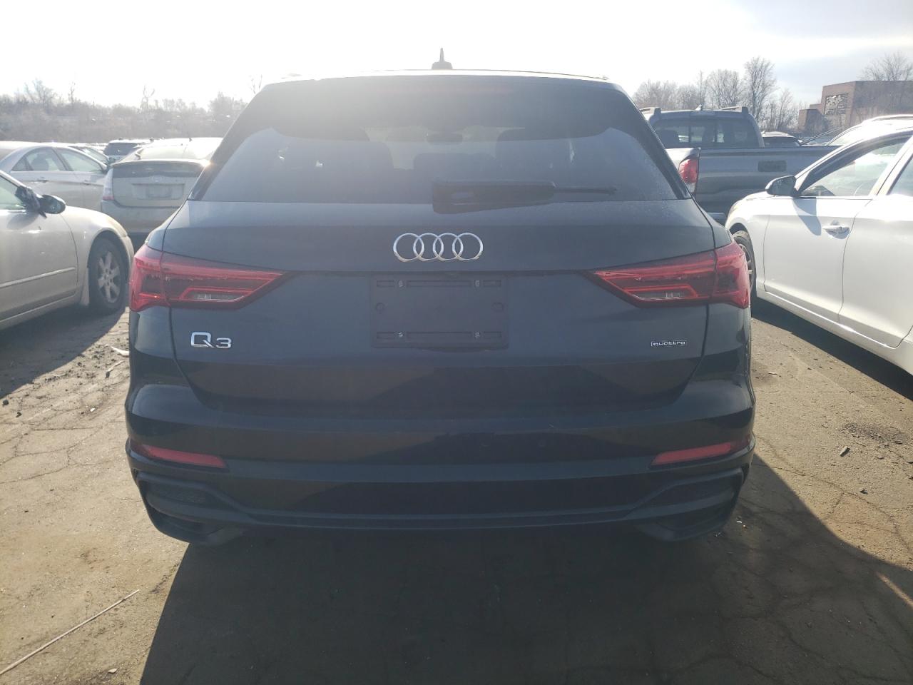 2020 Audi Q3 VIN WA1FECF39L1060222 Copart auction photo, front end / side damage thumbnail 6