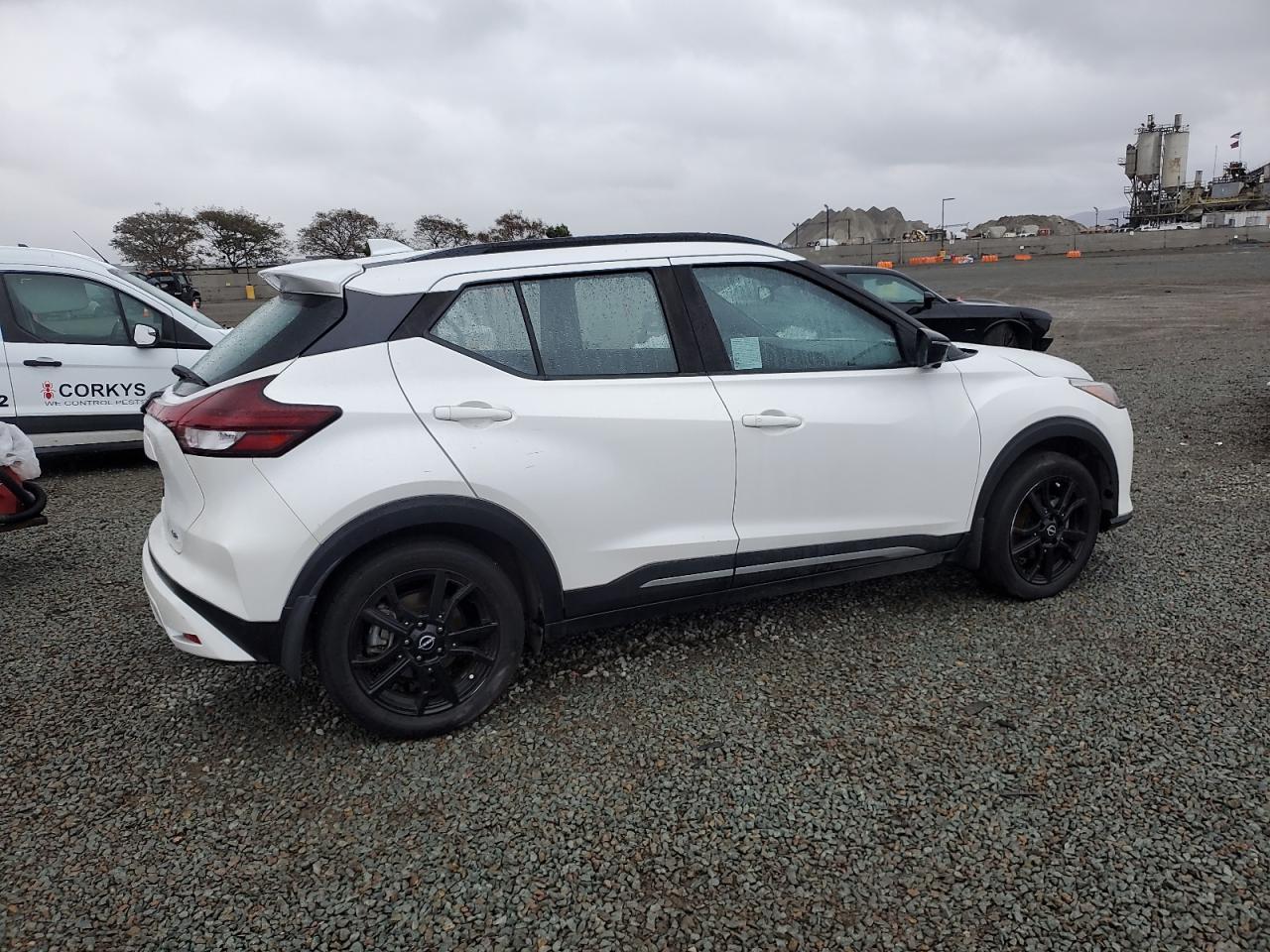 2022 Nissan Kicks VIN 3N1CP5DV4NL502681 Copart auction photo, rear end damage thumbnail 3