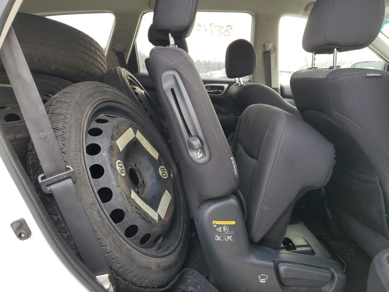 2018 Nissan Pathfinder VIN 5N1DR2MM1JC642416 Copart auction photo, rear end / minor dent/scratches damage thumbnail 11