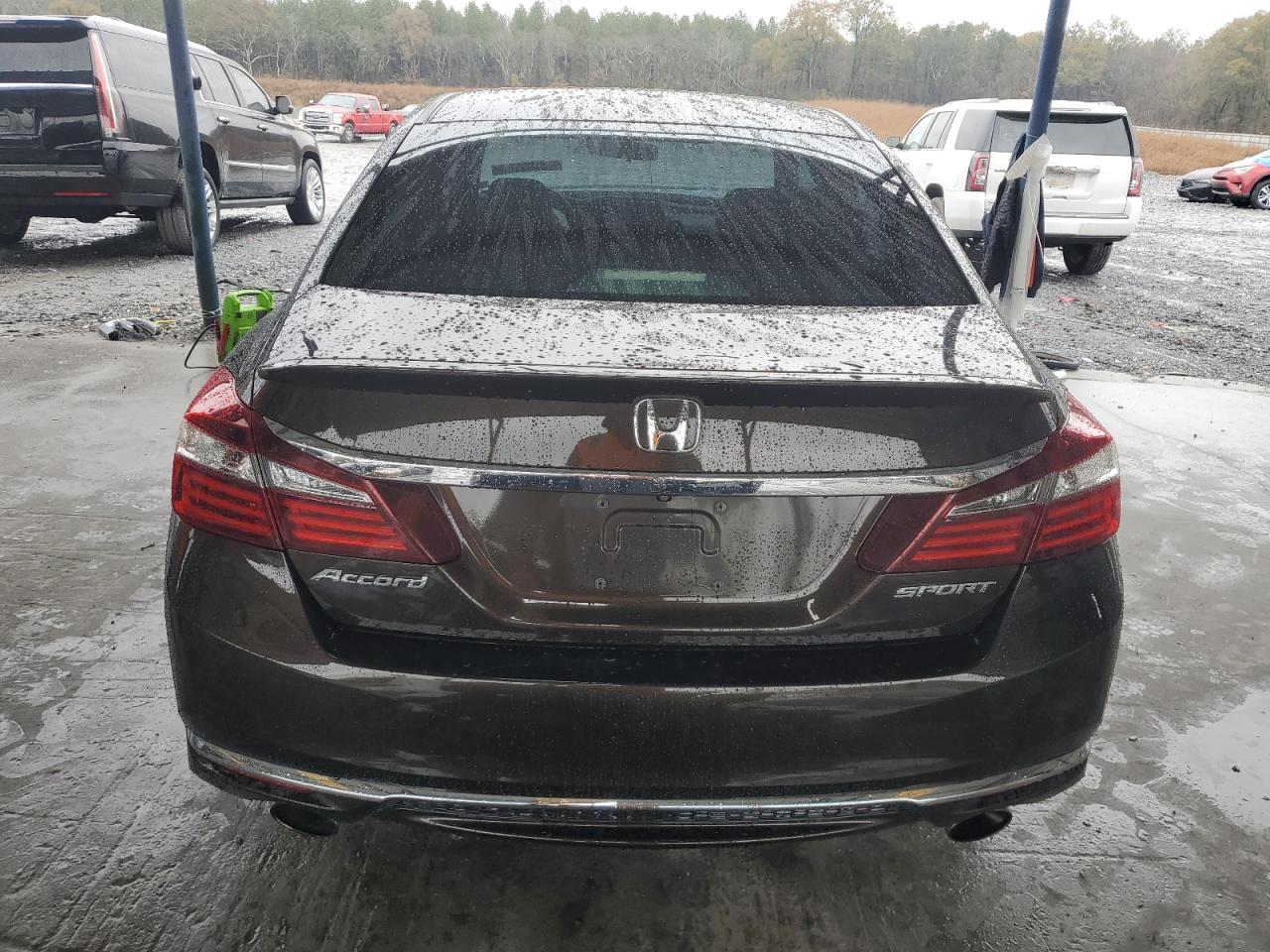2016 Honda Accord VIN 1HGCR2F52GA037736 Copart auction photo, front end / side damage thumbnail 6