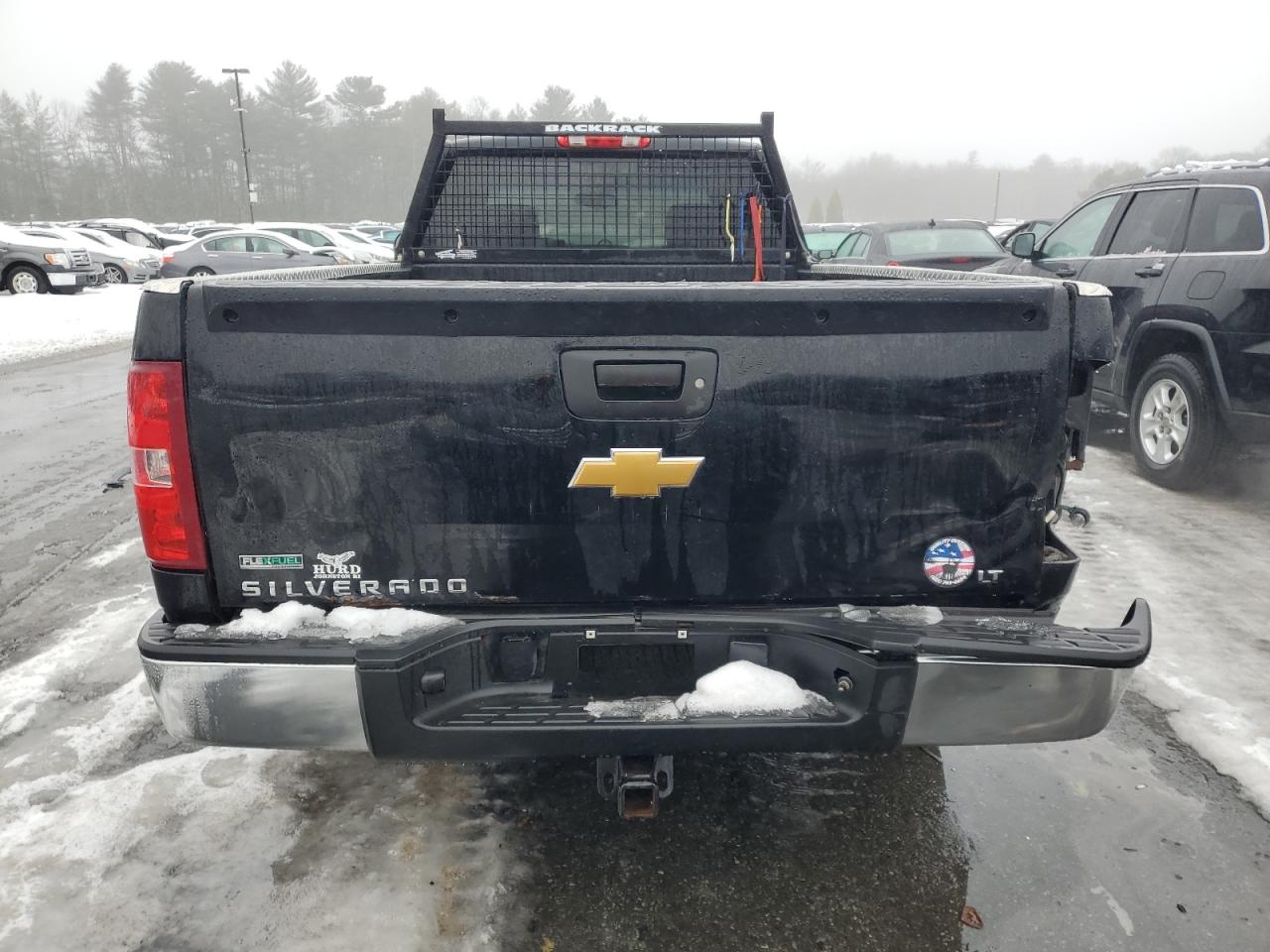 2011 Chevrolet Silverado VIN 1GCRKSE06BZ193579 Copart auction photo, rear end / minor dent/scratches damage thumbnail 6