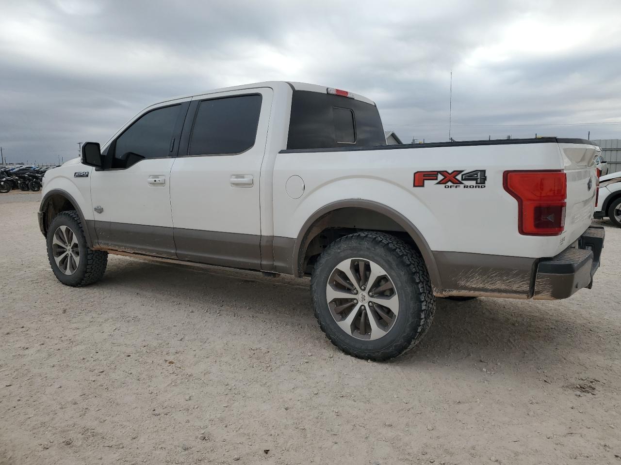 2018 Ford F-150 VIN 1FTEW1EG5JFA31419 Copart auction photo, hail damage thumbnail 2