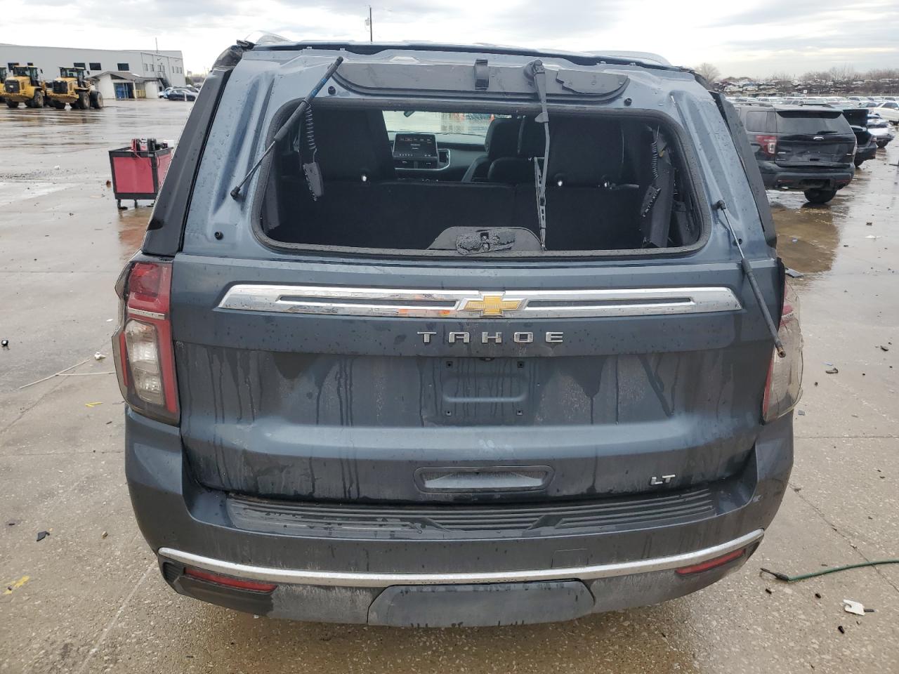 2021 Chevrolet Tahoe VIN 1GNSKNKD0MR170562 Copart auction photo, all over damage thumbnail 6