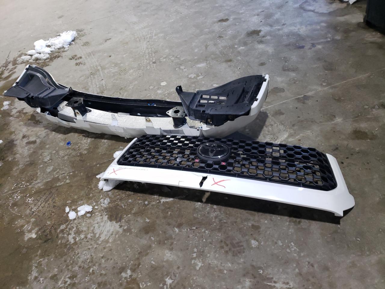 2019 Toyota Tundra VIN 5TFDY5F18KX780167 Copart auction photo, rear end / front end damage thumbnail 12