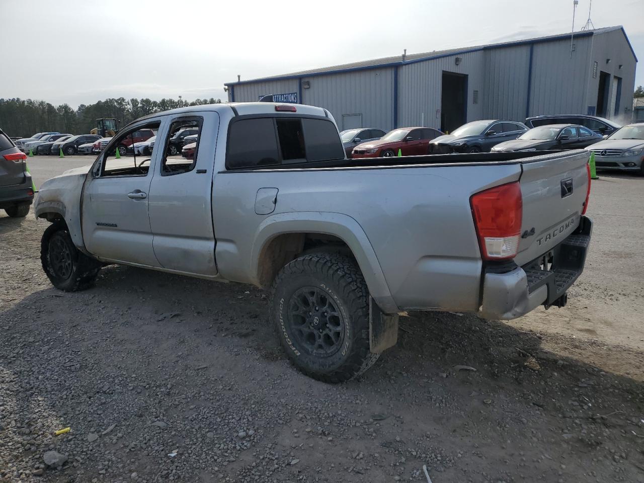 2022 Toyota Tacoma VIN 3TYSZ5AN9NT100550 Copart auction photo, burn / front end damage thumbnail 2