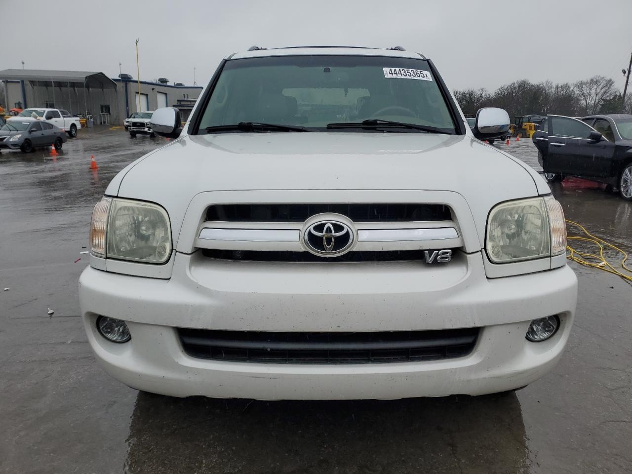 2007 Toyota Sequoia VIN 5TDZT38A07S298649 Copart auction photo, rear end / minor dent/scratches damage thumbnail 5
