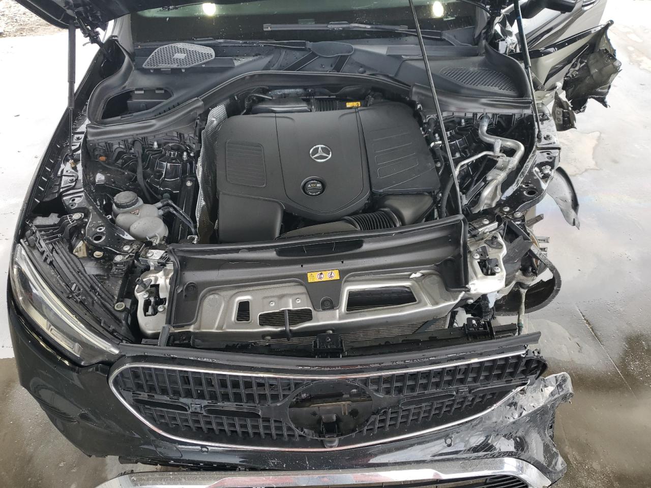 2024 Mercedes-Benz GLC VIN W1NKM4HB7RF132797 Copart auction photo, front end / minor dent/scratches damage thumbnail 12