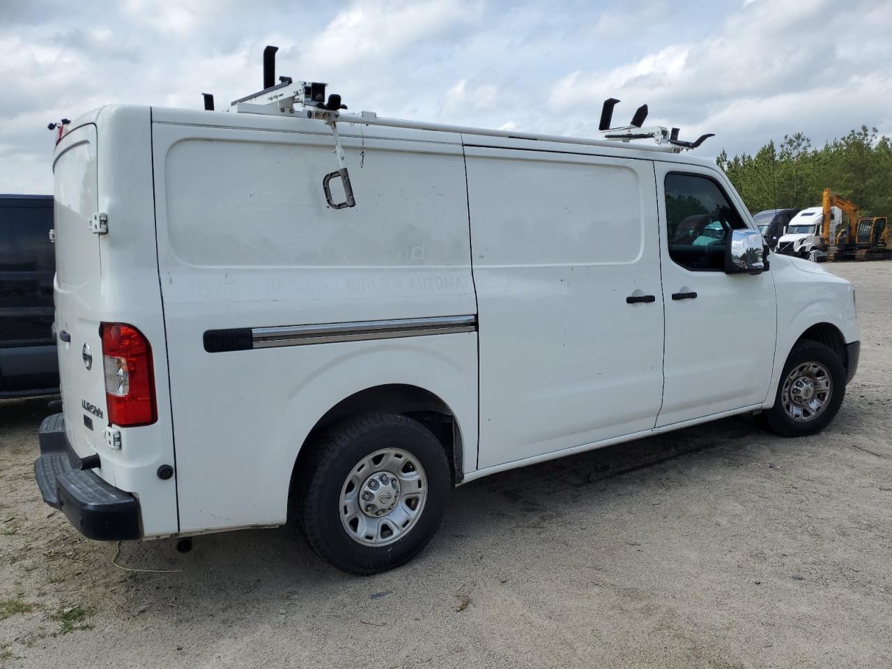 2014 Nissan NV VIN 1N6AF0KX7EN109799 Copart auction photo, minor dent/scratches damage thumbnail 3