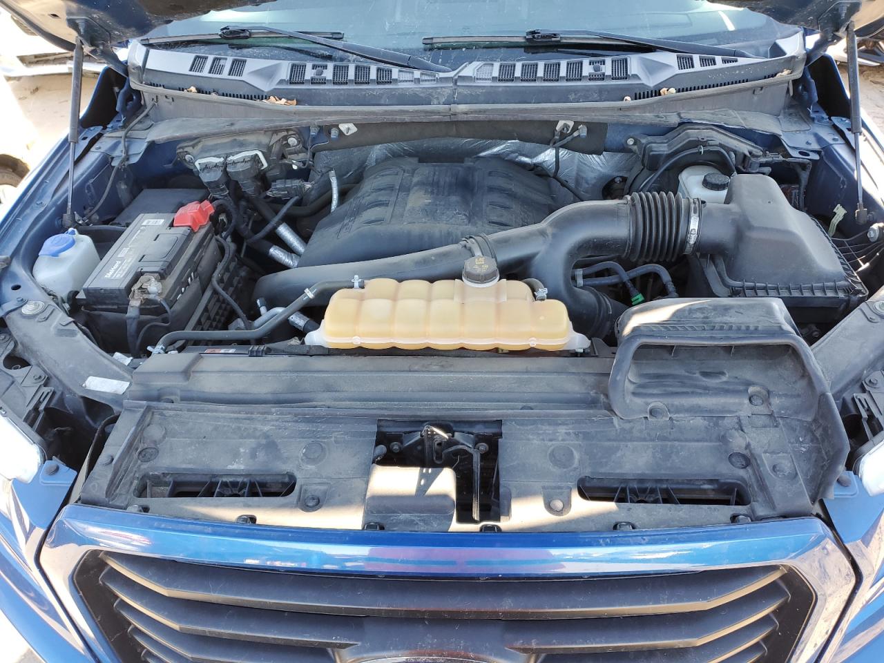 2016 Ford F-150 VIN 1FTEW1EG4GKE73706 Copart auction photo, rear end / minor dent/scratches damage thumbnail 11