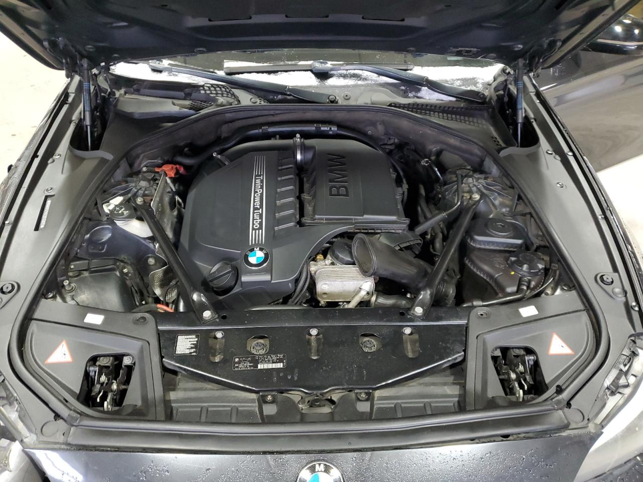 2014 BMW 5er VIN WBA5B3C55ED533855 Copart auction photo, front end damage thumbnail 11