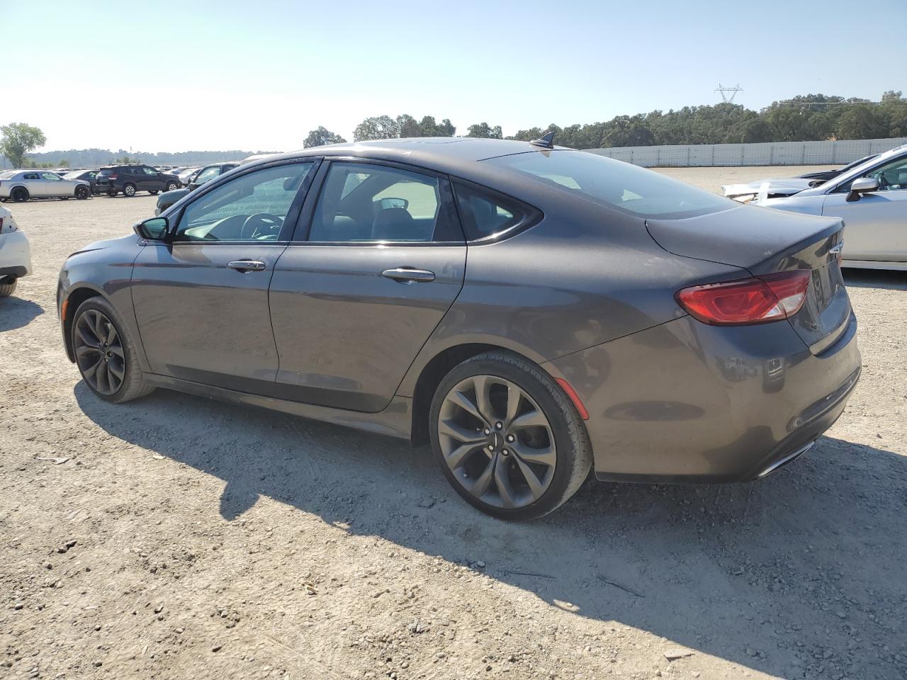 2015 Chrysler 200 VIN 1C3CCCBB0FN553865 Copart auction photo, front end / side damage thumbnail 2