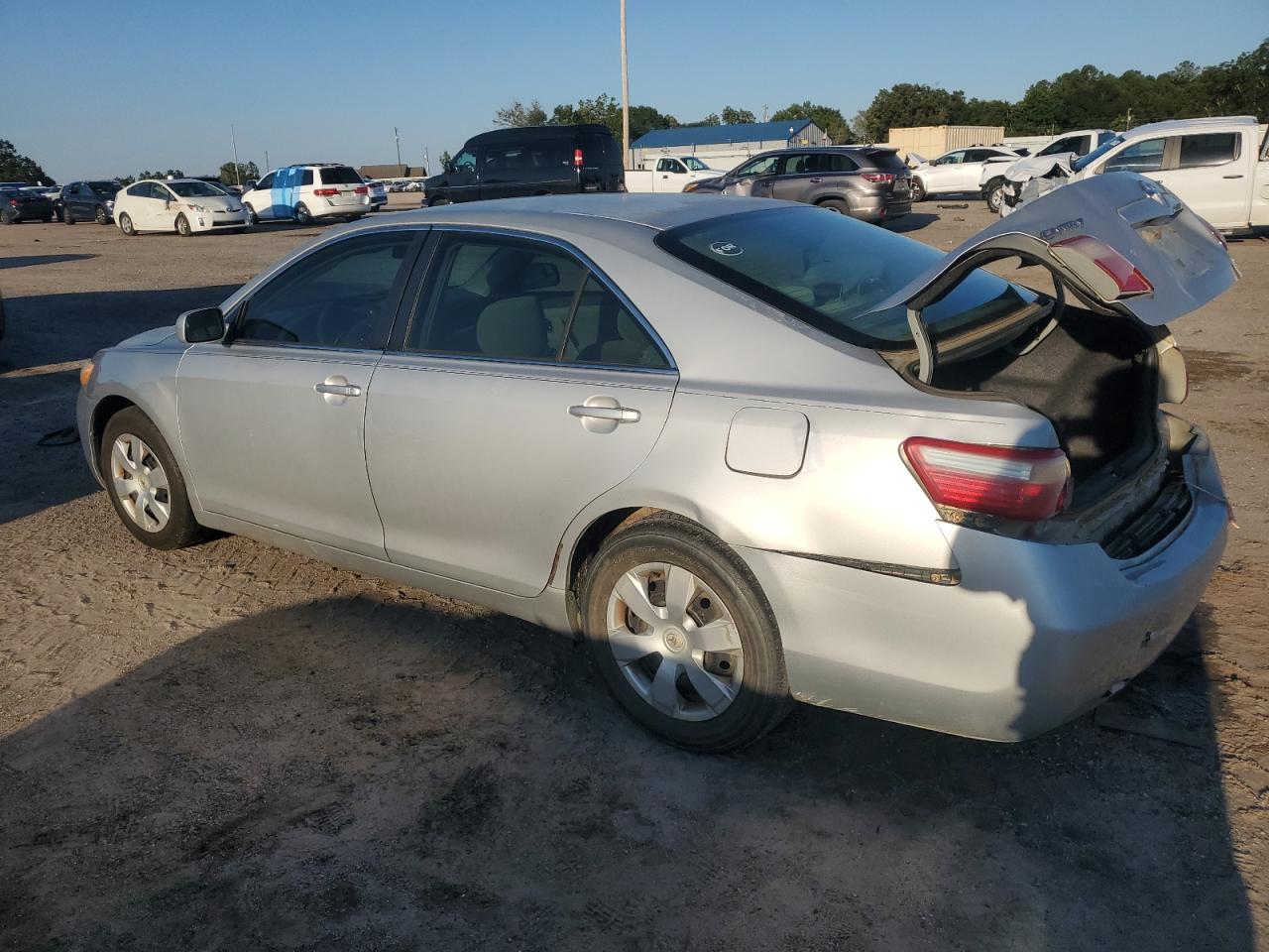 2007 Toyota Camry VIN 4T1BE46K97U004167 Copart auction photo, rear end damage thumbnail 2