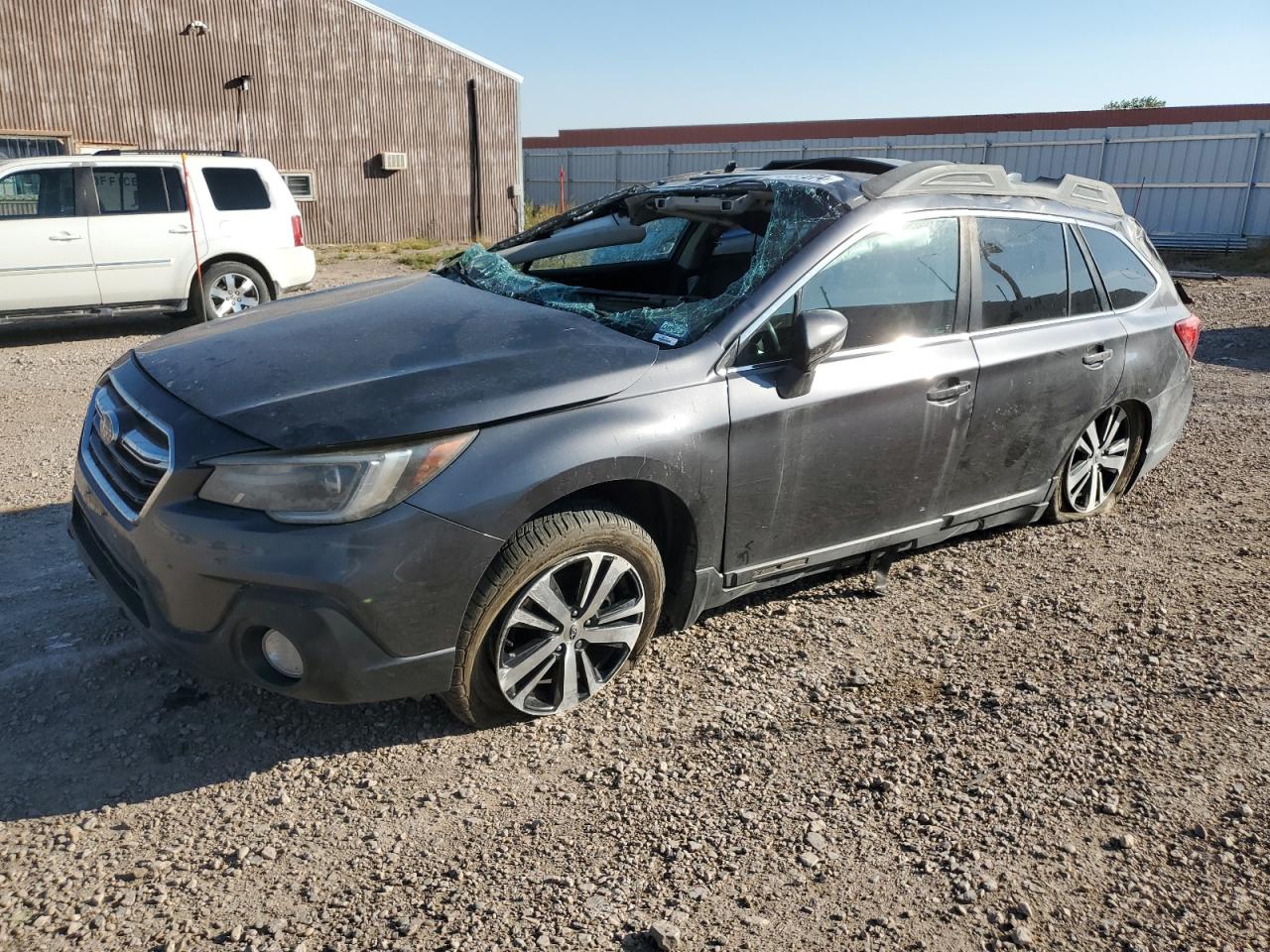 2018 Subaru Outback VIN 4S4BSANC5J3377415