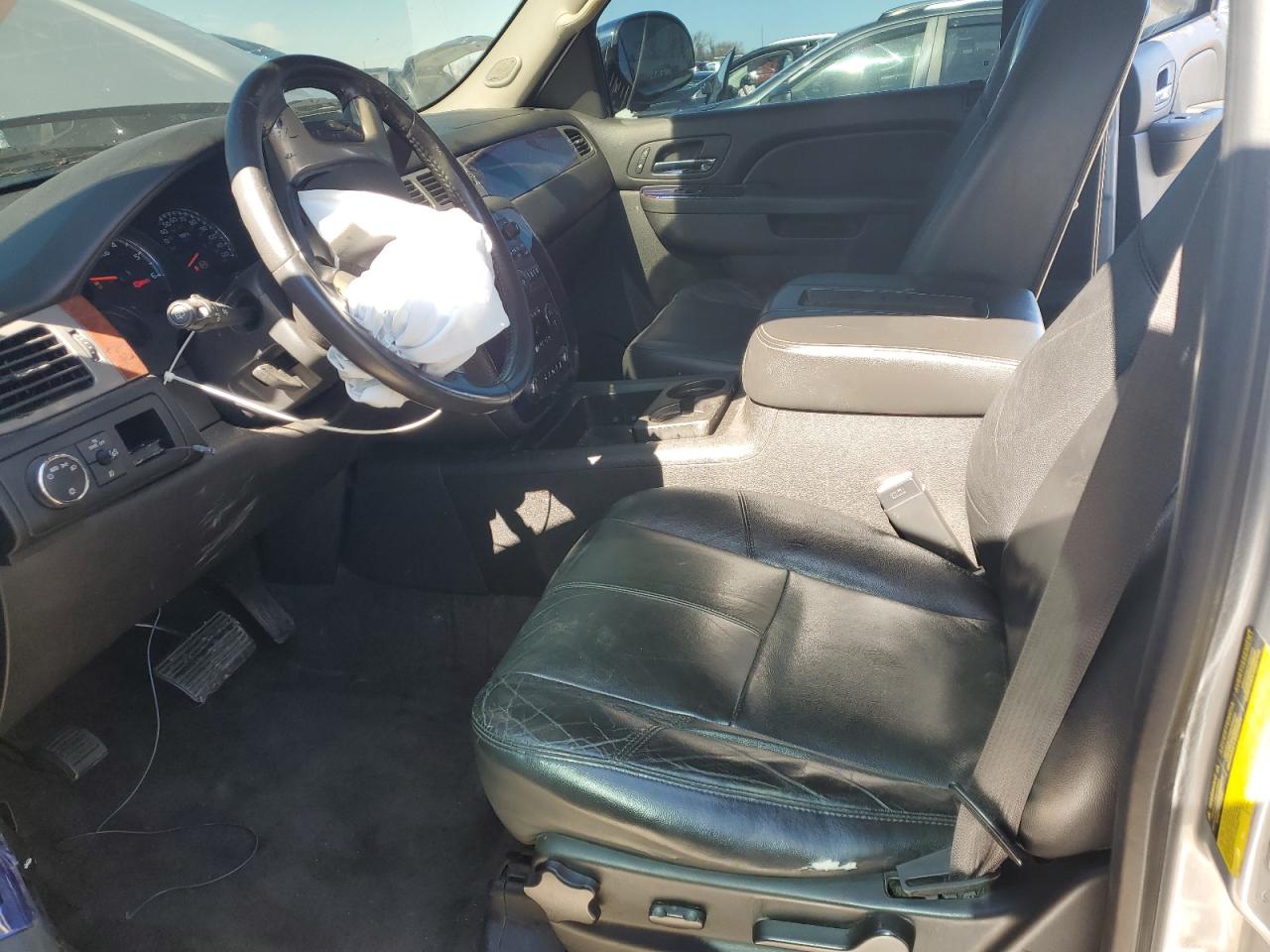 2012 Chevrolet Tahoe VIN 1GNSCBE04CR206501 Copart auction photo, front end damage thumbnail 7