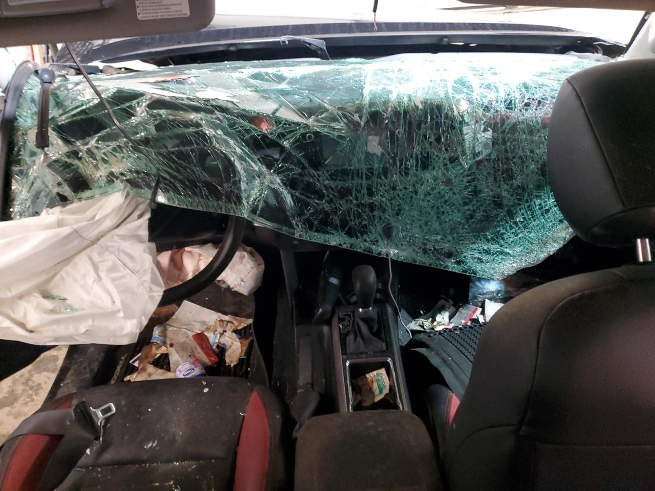 2017 Toyota Tacoma VIN 5TFCZ5AN9HX075079 Copart auction photo, all over damage thumbnail 8
