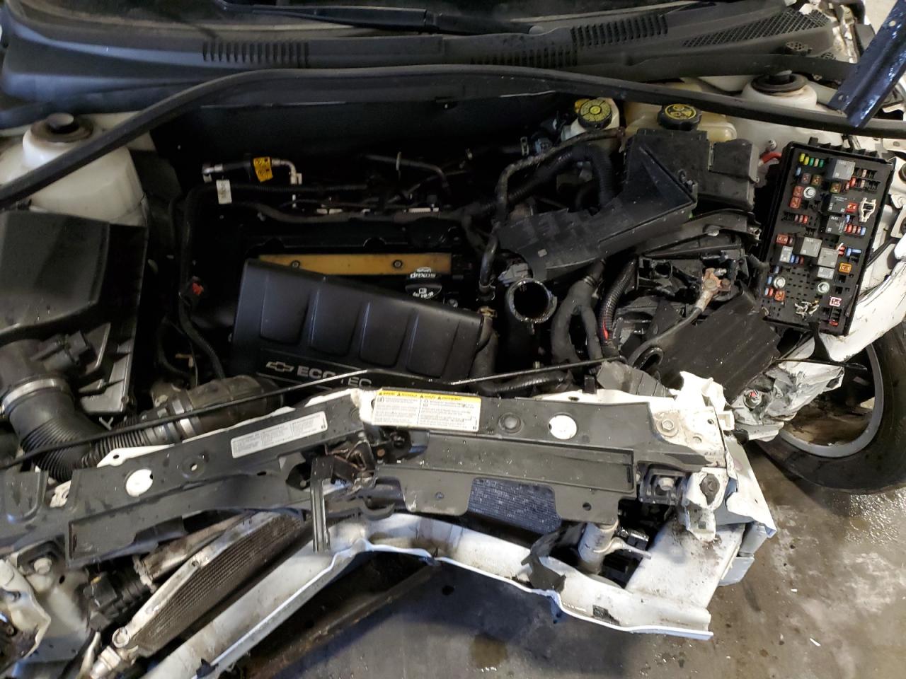 2015 Chevrolet Cruze VIN 1G1PE5SBXF7147026 Copart auction photo, all over damage thumbnail 11
