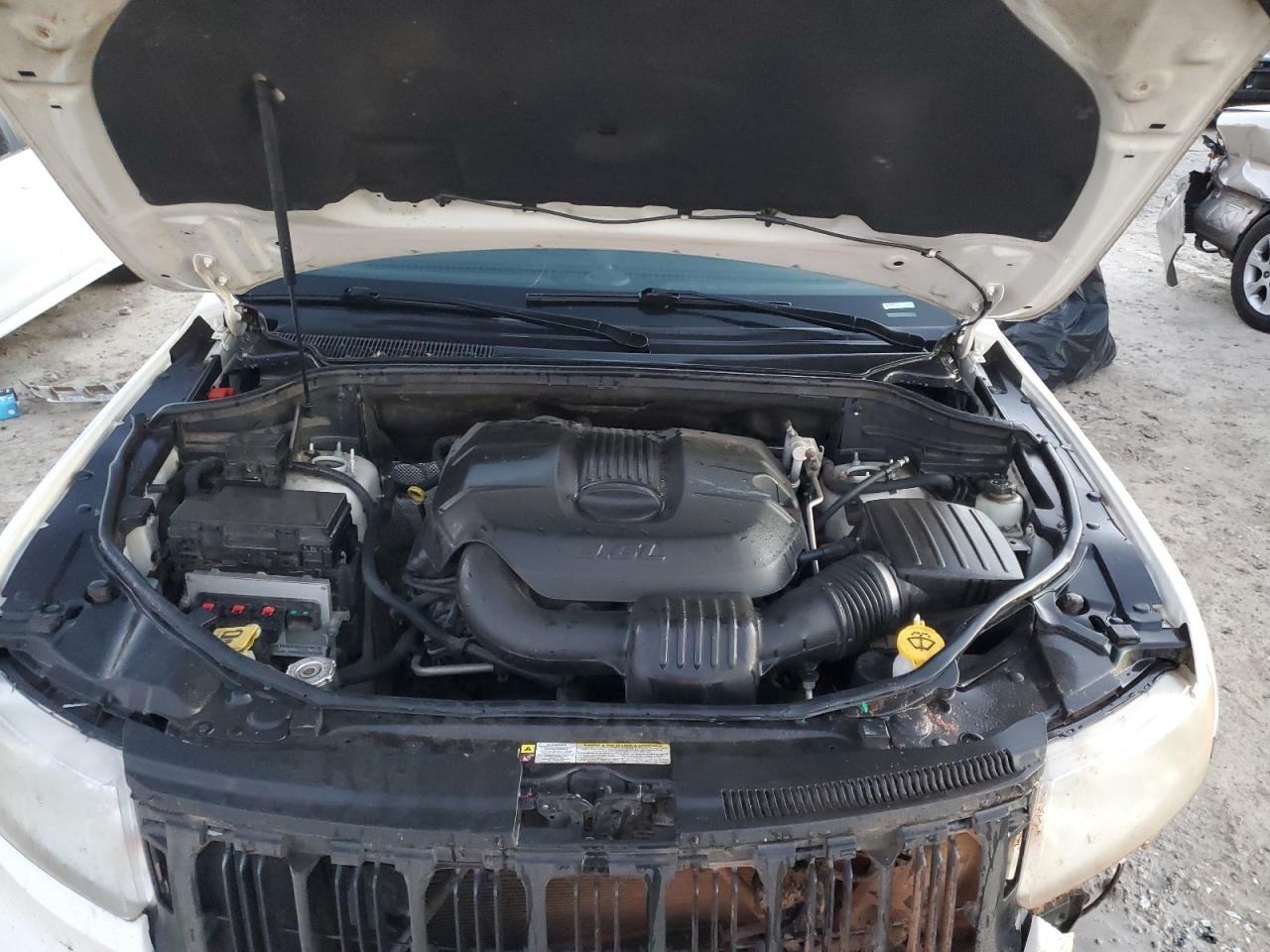 2011 Jeep Grand Cherokee VIN 1J4RS5GG9BC582905 Copart auction photo, front end damage thumbnail 12
