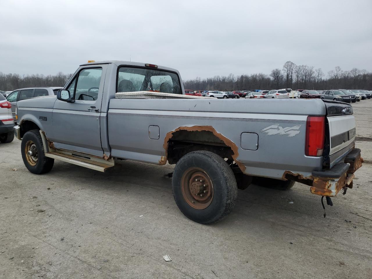 1996 Ford F250 VIN 2FTHF26H0TCA64837 Copart auction photo, side / undercarriage damage thumbnail 2