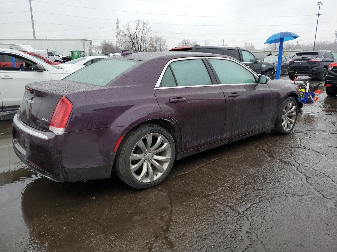 2020 Chrysler 300 VIN 2C3CCAAG9LH245888 Copart auction photo, front end damage thumbnail 3
