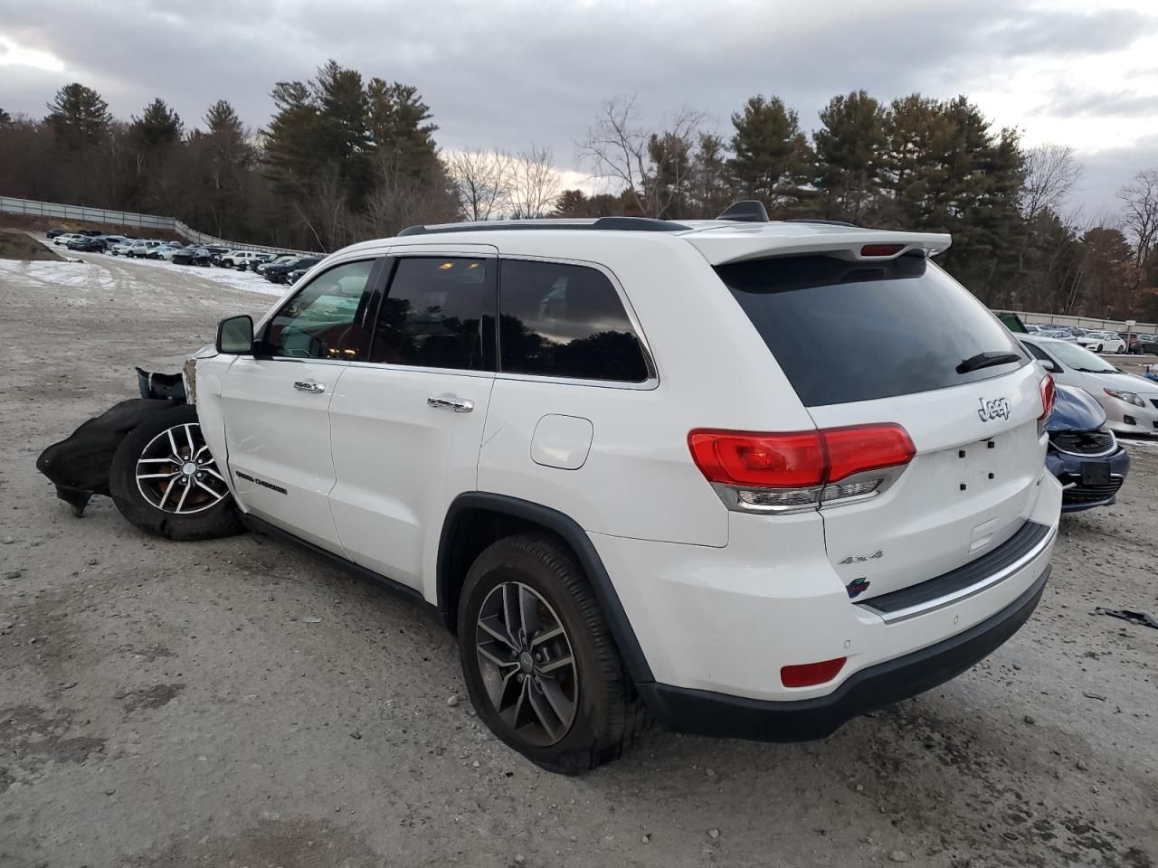 2017 Jeep Grand Cherokee VIN 1C4RJFBG6HC735951 Copart auction photo, front end damage thumbnail 2