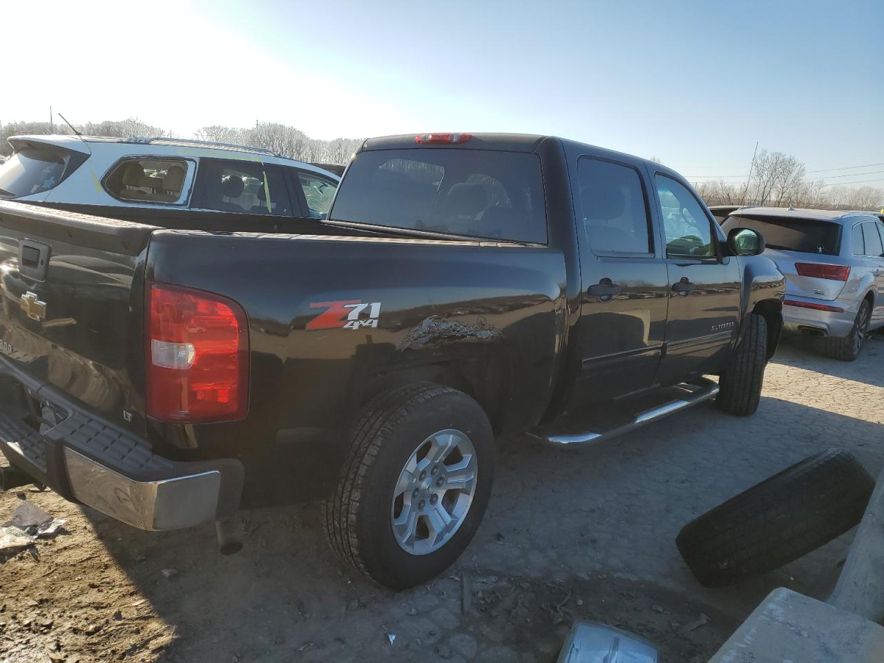 2010 Chevrolet Silverado VIN 3GCRKSE32AG238378 Copart auction photo, front end / side damage thumbnail 3