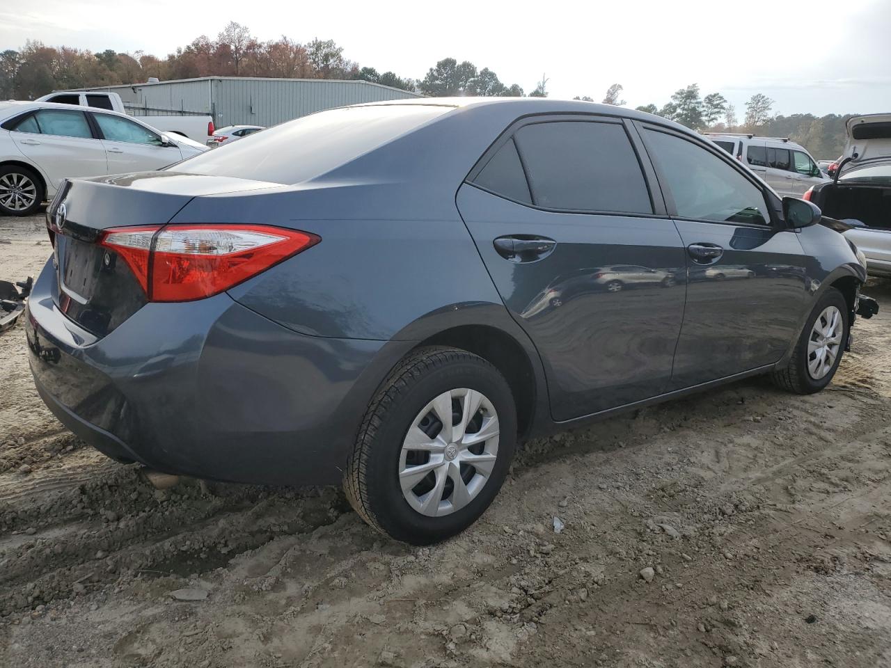 2016 Toyota Corolla VIN 2T1BURHE3GC618804 Copart auction photo, front end / minor dent/scratches damage thumbnail 3