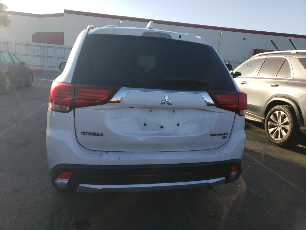 2017 Mitsubishi Outlander VIN JA4AD3A37HZ058238 Copart auction photo, front end damage thumbnail 6