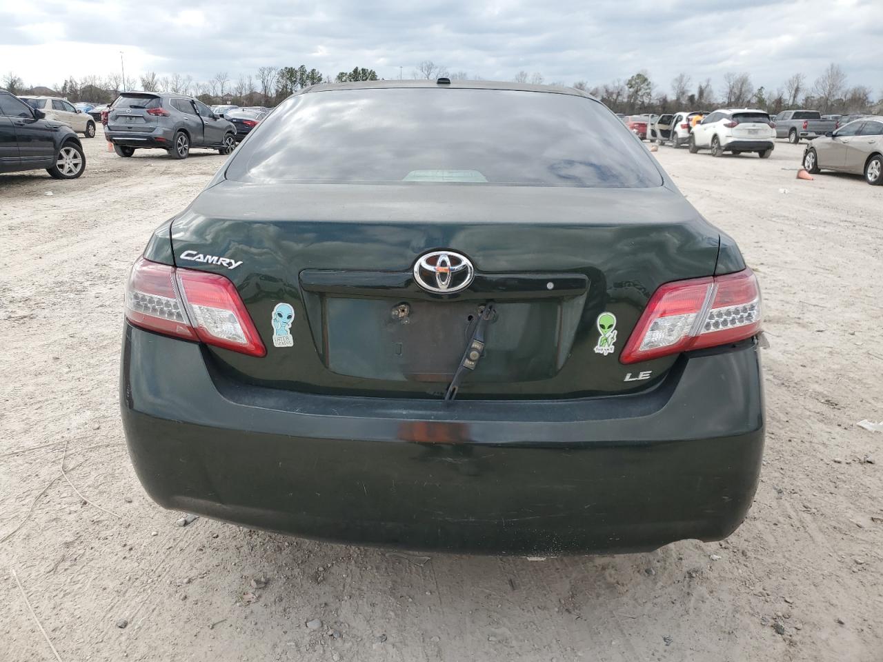 2011 Toyota Camry VIN 4T1BF3EK6BU691660 Copart auction photo, front end / minor dent/scratches damage thumbnail 6