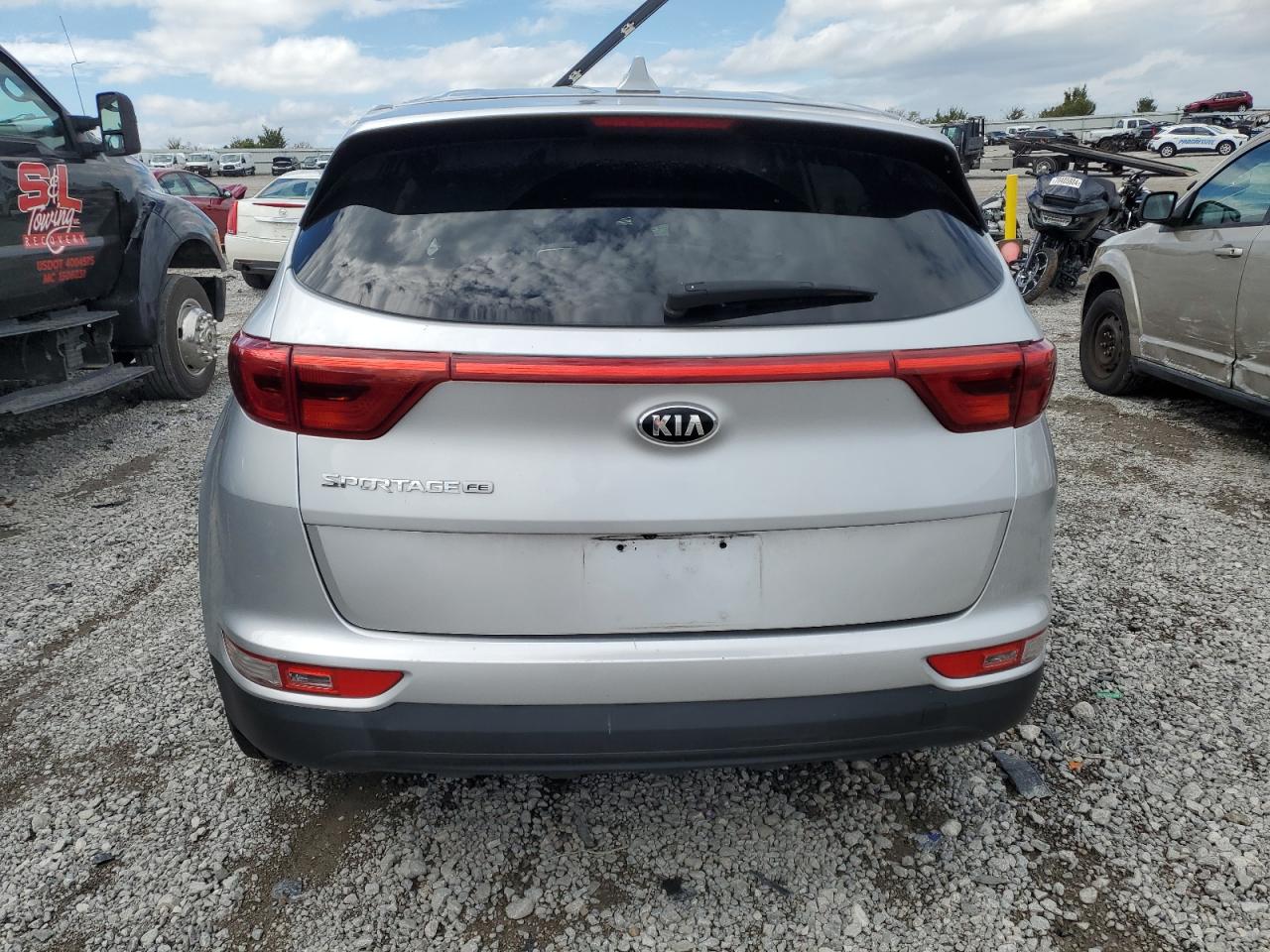 2017 KIA Sportage VIN KNDPM3AC2H7116588 Copart auction photo, water/flood / all over damage thumbnail 6