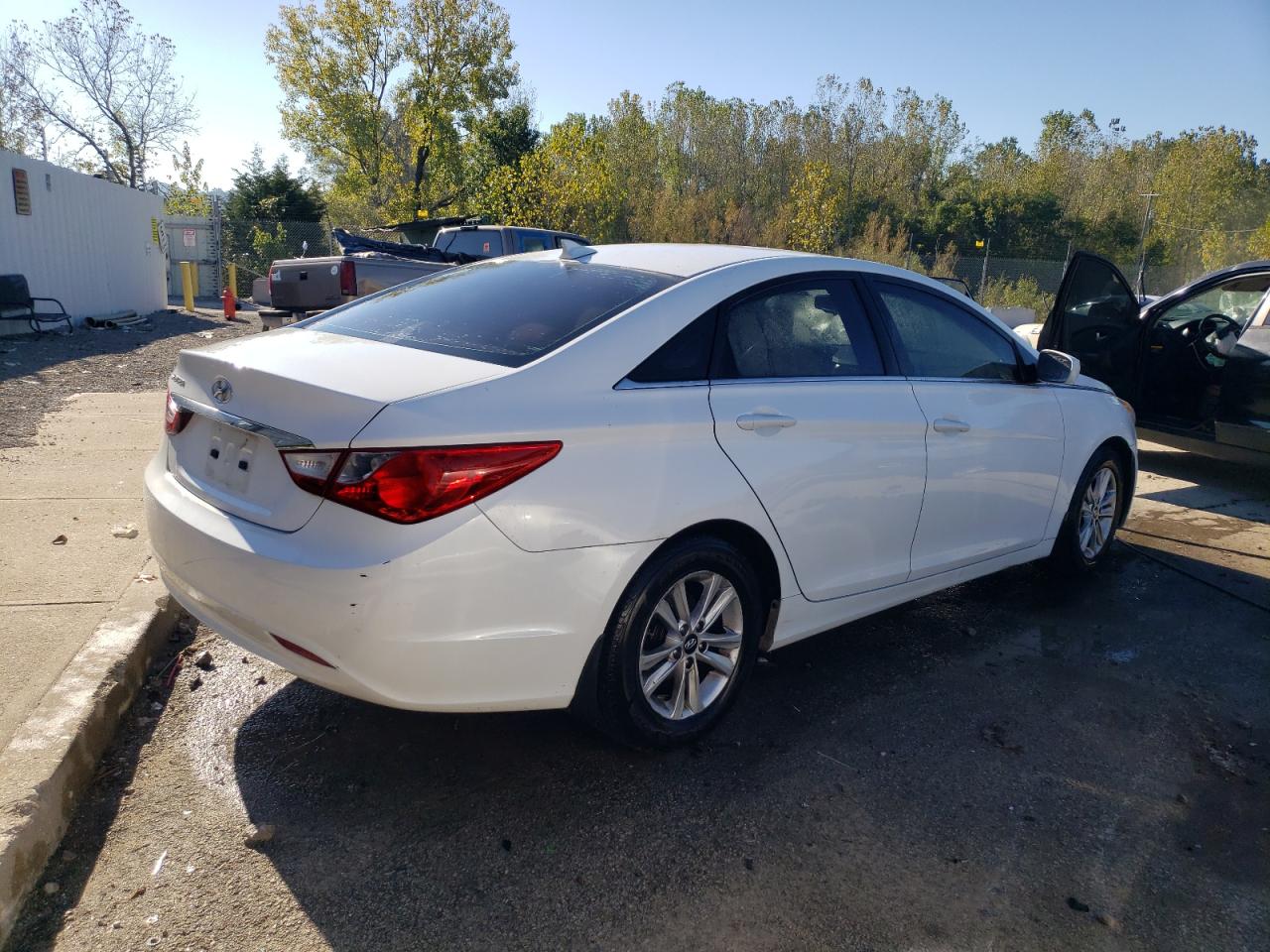 2012 Hyundai Sonata VIN 5NPEB4AC9CH481728 Copart auction photo, vandalism / side damage thumbnail 3