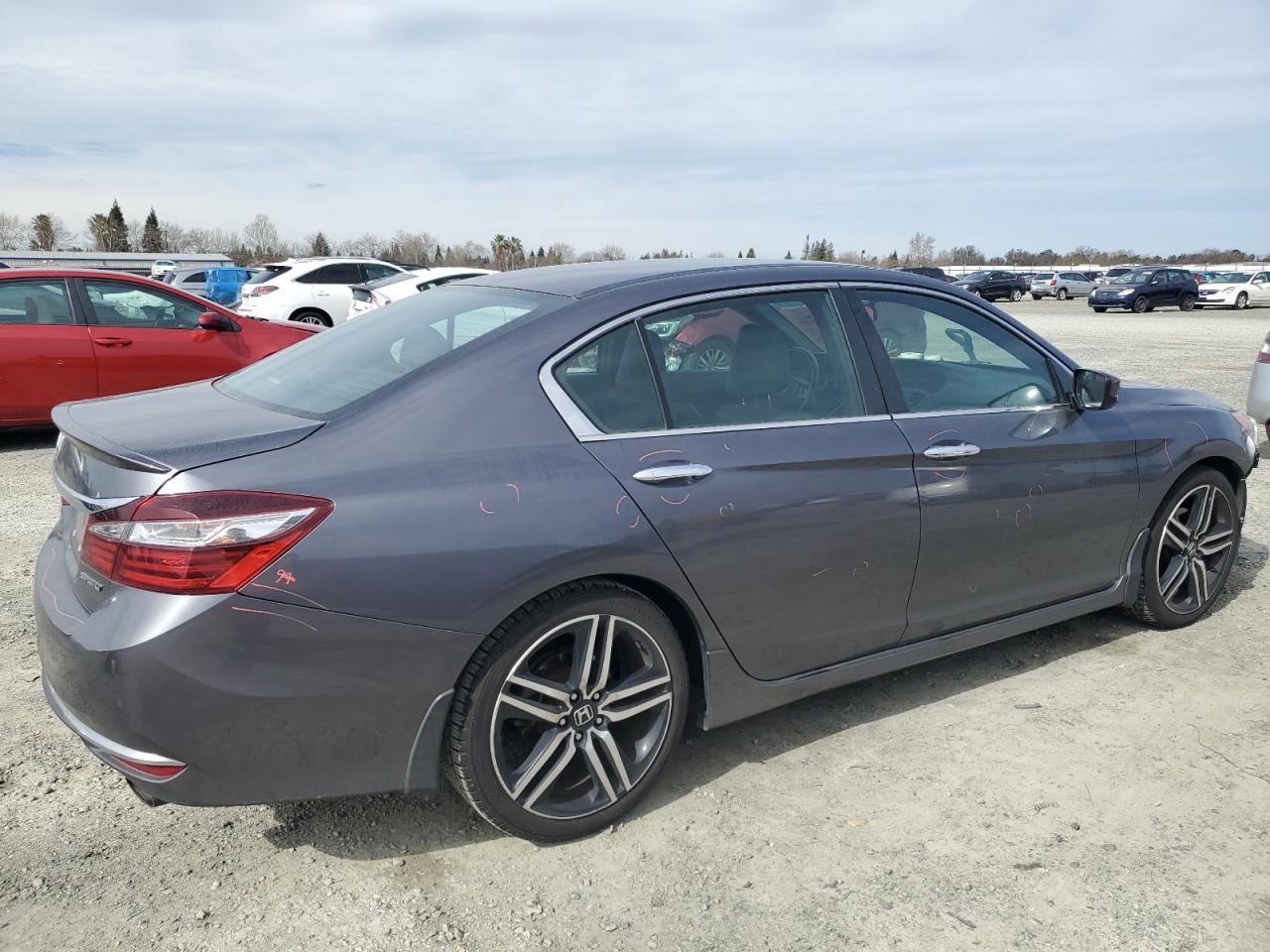 2016 Honda Accord VIN 1HGCR2E57GA091857 Copart auction photo, front end / minor dent/scratches damage thumbnail 3