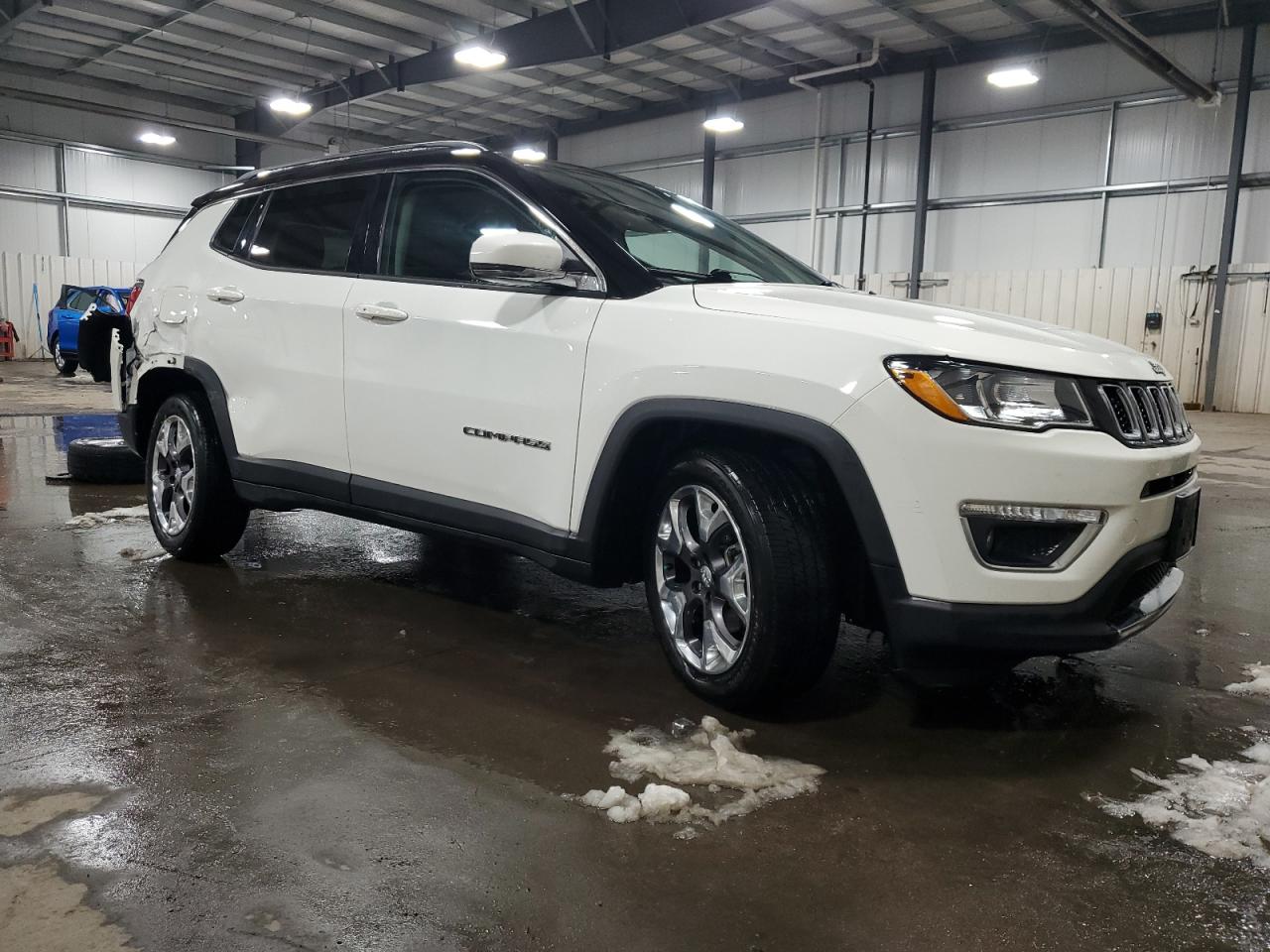 2019 Jeep Compass VIN 3C4NJCCB7KT699179 Copart auction photo, rear end / front end damage thumbnail 4