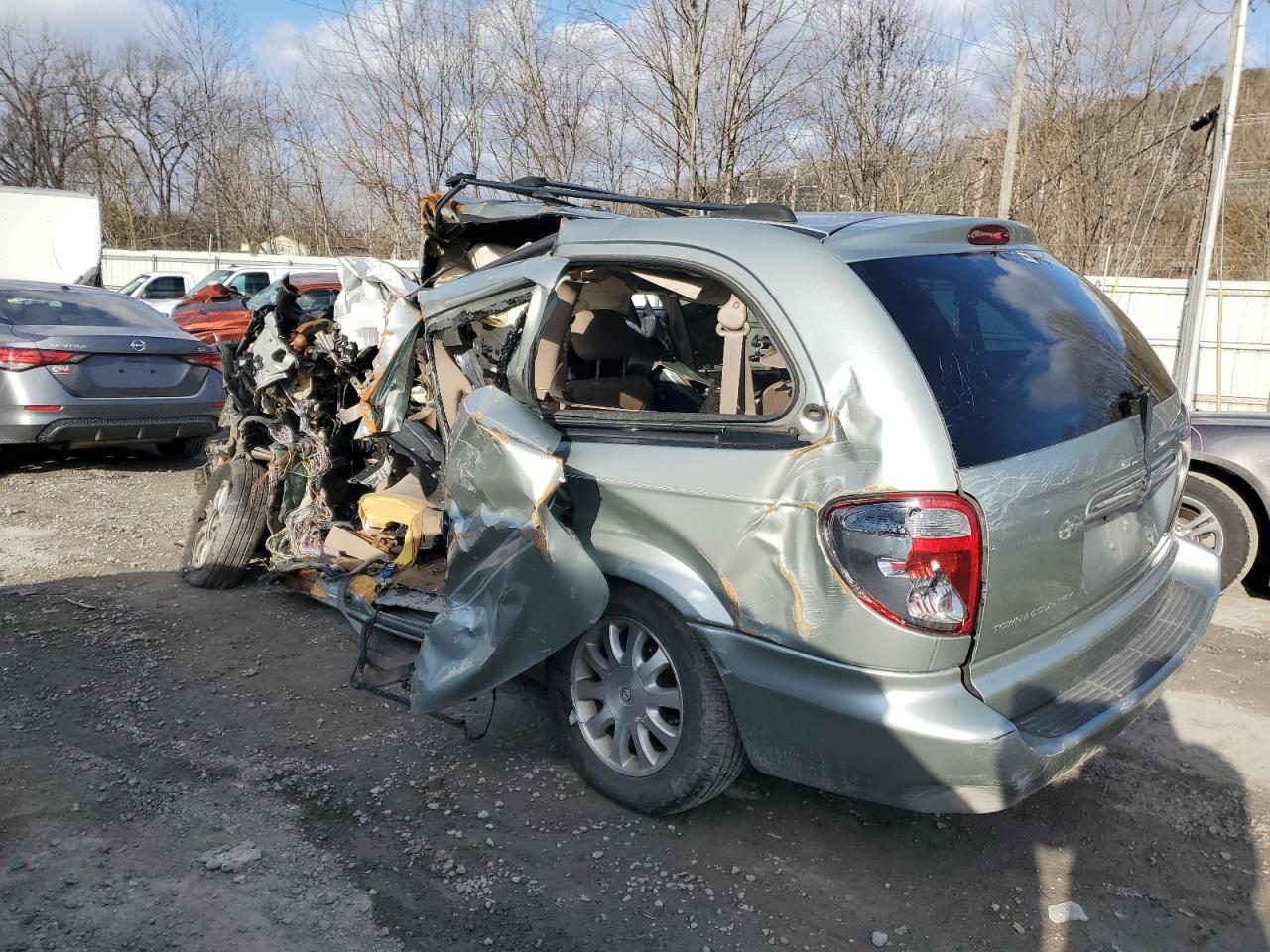 2003 Chrysler Town & Country VIN 2C4GP44L13R113777 Copart auction photo, all over damage thumbnail 2