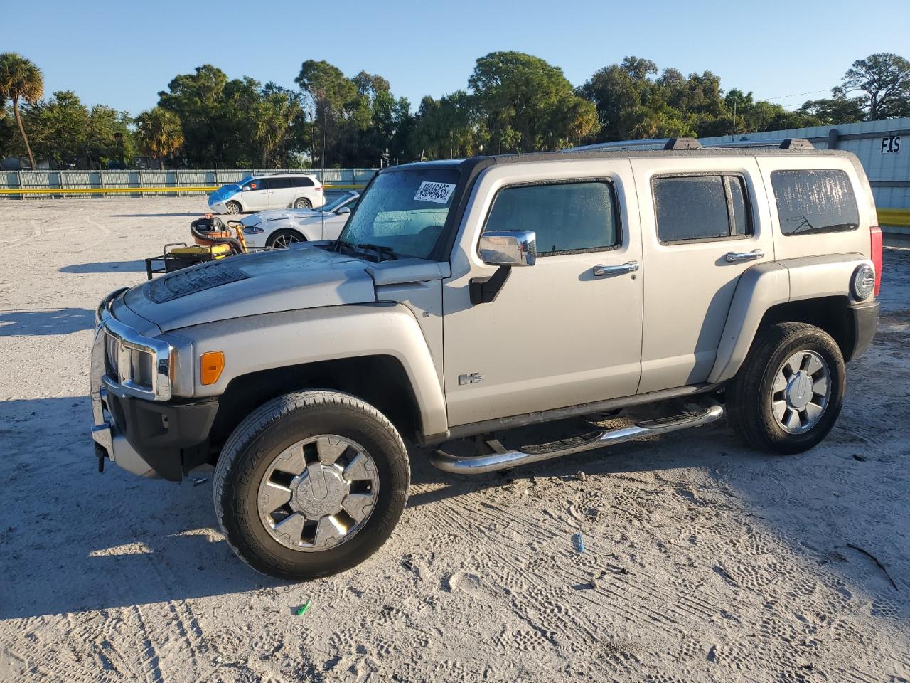 2009 Hummer H3 VIN 5GTEN13LX98104327 - Copart auction photo