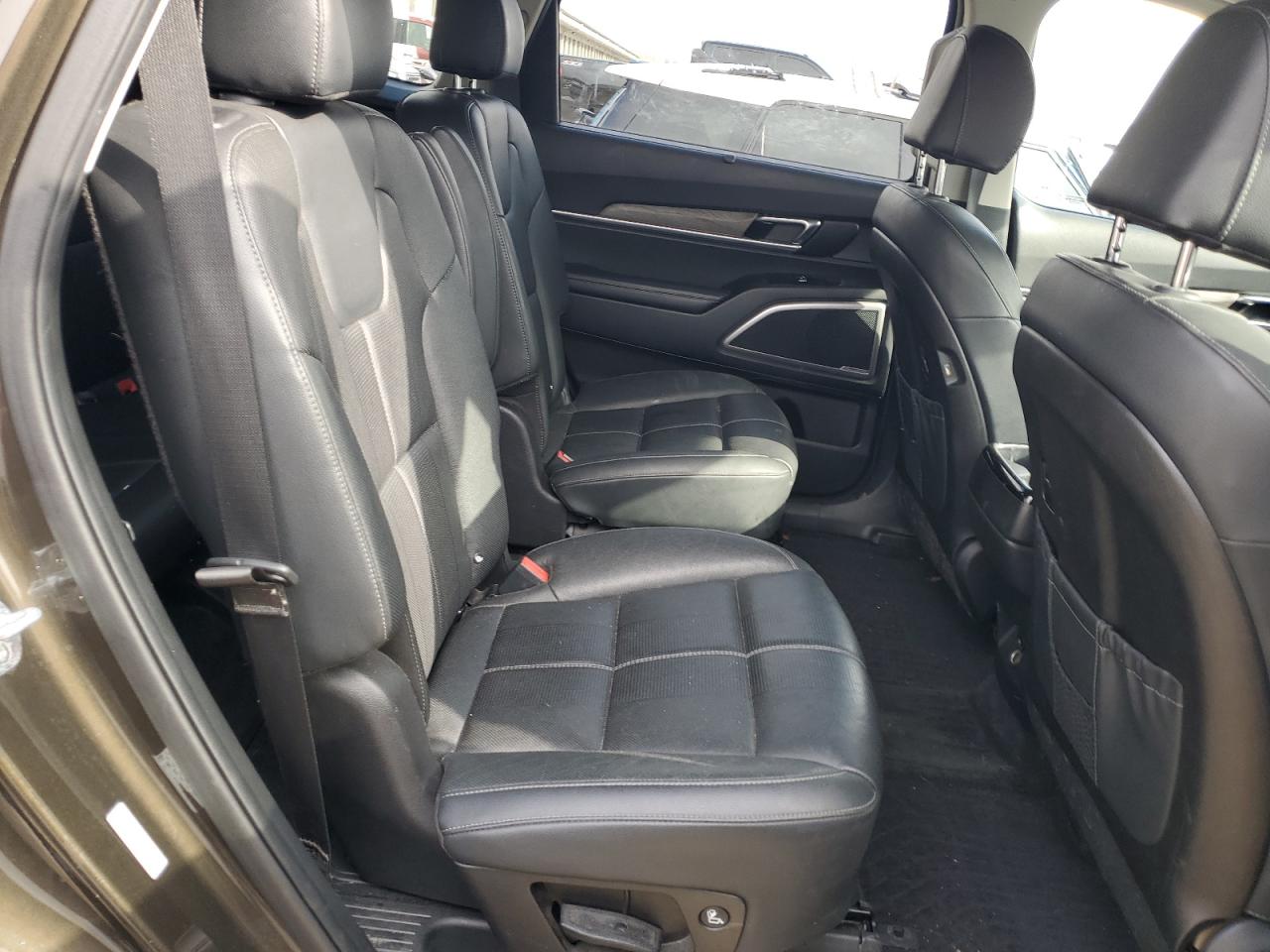 2022 KIA Telluride VIN 5XYP3DHC8NG261860 Copart auction photo, front end damage thumbnail 11