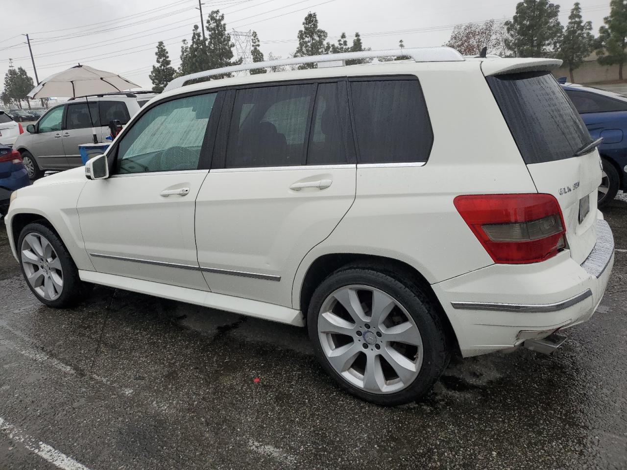 2010 Mercedes-Benz GLK-klasse VIN WDCGG5GB2AF401542 Copart auction photo, minor dent/scratches damage thumbnail 2
