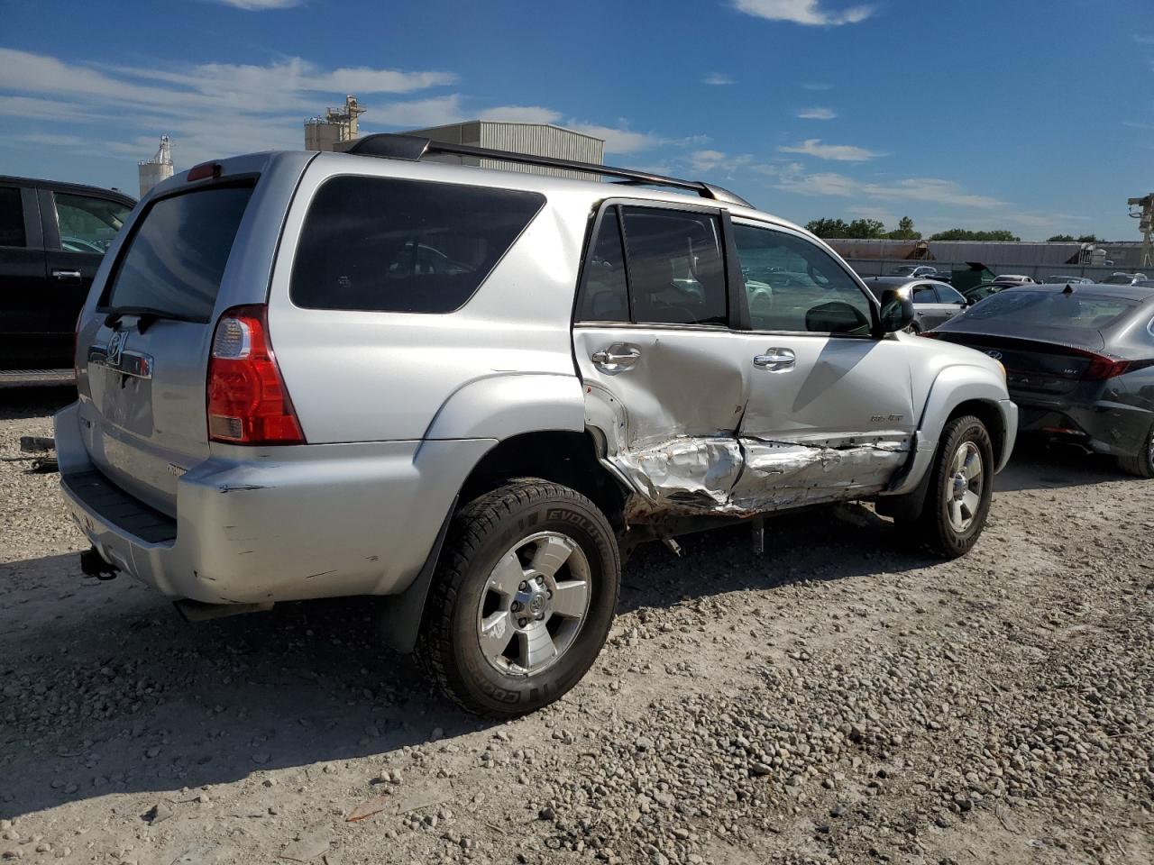 2008 Toyota 4Runner VIN JTEBU14RX88107660 Copart auction photo, side damage thumbnail 3