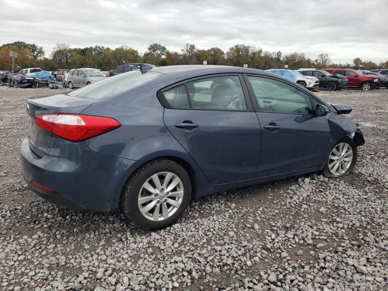 2015 KIA Forte VIN KNAFX4A60F5367652 Copart auction photo, front end damage thumbnail 3