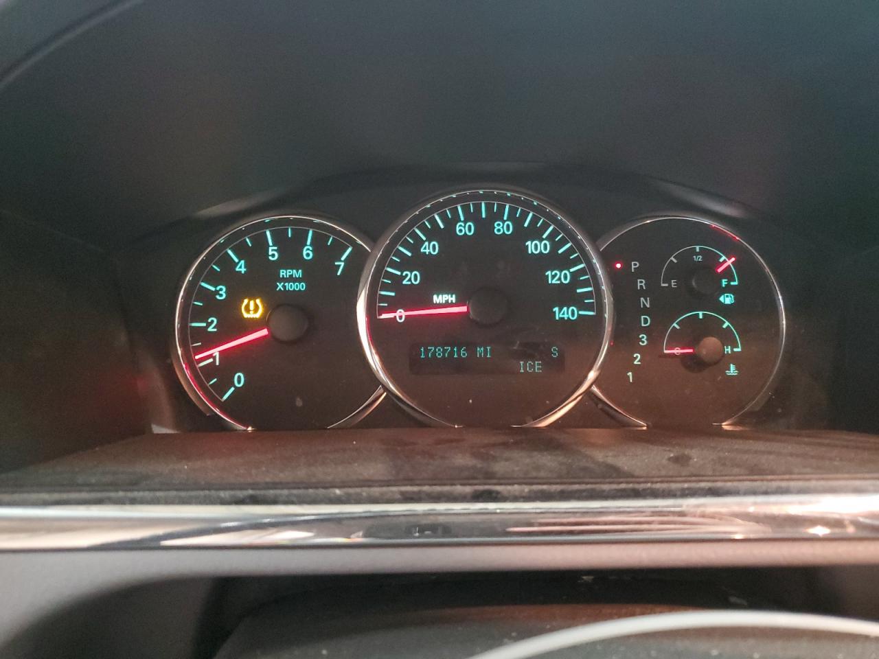 2007 Buick LaCrosse VIN 2G4WC582171247929 Copart auction photo, front end / rear end damage thumbnail 9