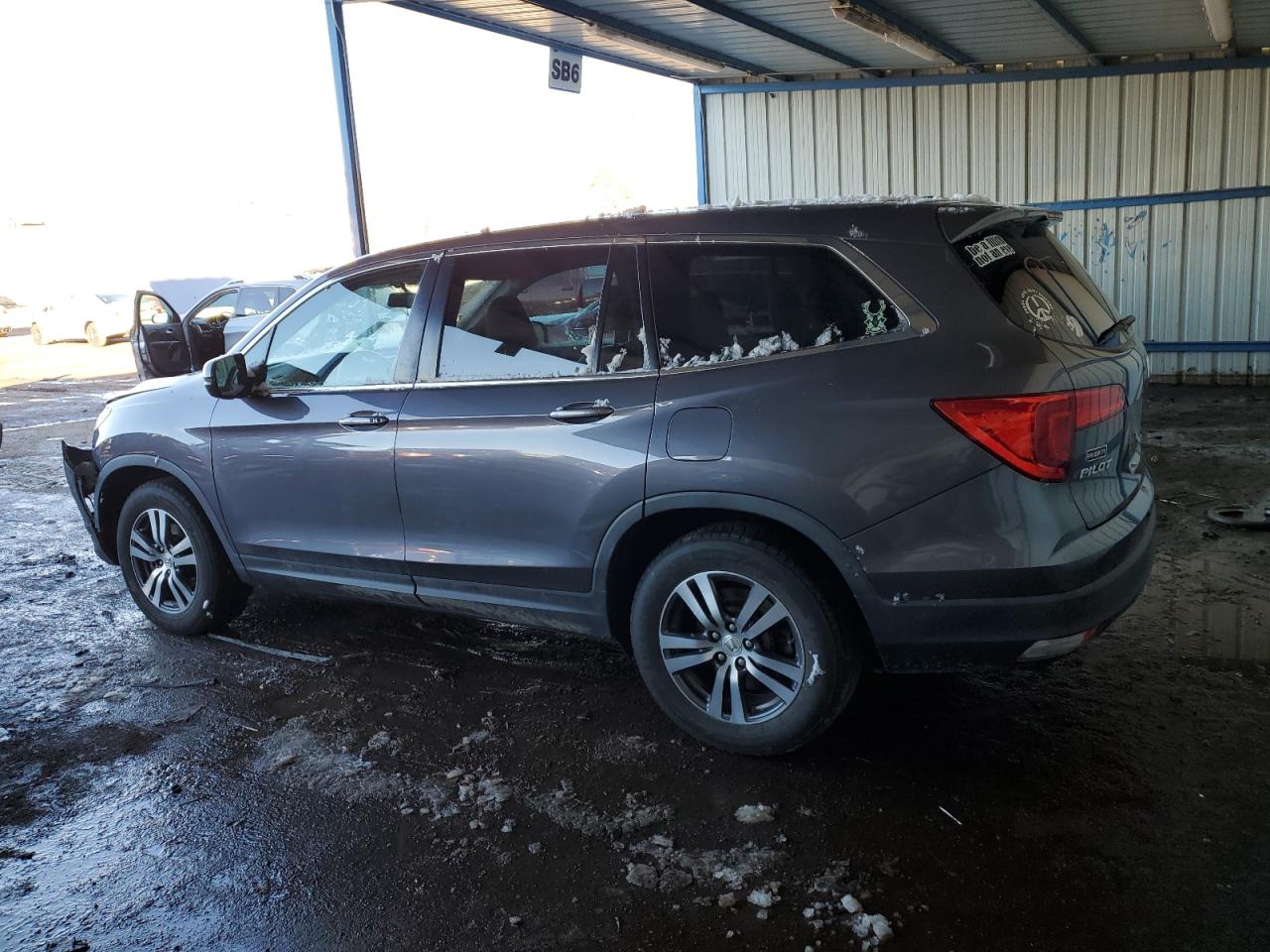 2017 Honda Pilot VIN 5FNYF5H55HB029067 Copart auction photo, front end / side damage thumbnail 2