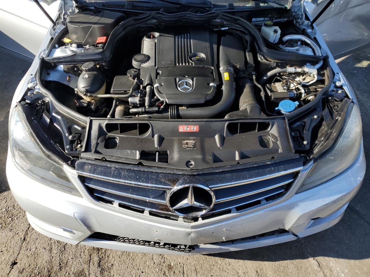 2014 Mercedes-Benz C-klasse VIN WDDGF4HB9ER303622 Copart auction photo, all over / undercarriage damage thumbnail 11