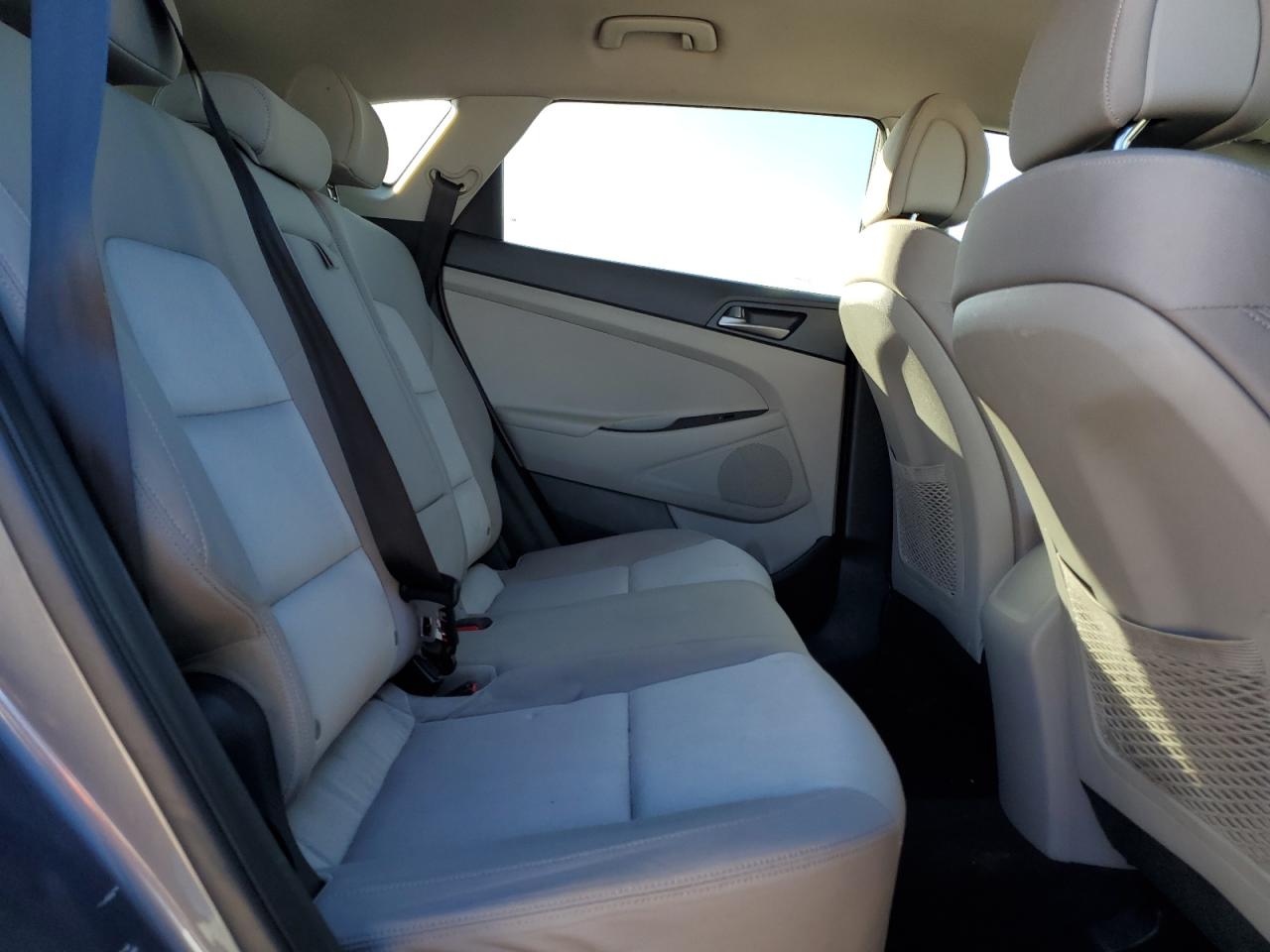 2016 Hyundai Tucson VIN KM8J33A43GU239460 Copart auction photo, rear end / minor dent/scratches damage thumbnail 11