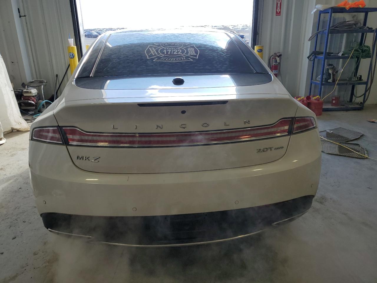 2017 Lincoln MKZ VIN 3LN6L5F92HR666787 Copart auction photo, side / front end damage thumbnail 6