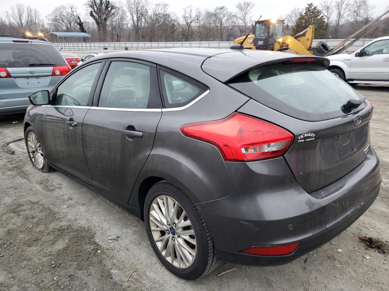 2015 Ford Focus VIN 1FADP3N28FL267568 Copart auction photo, front end damage thumbnail 2