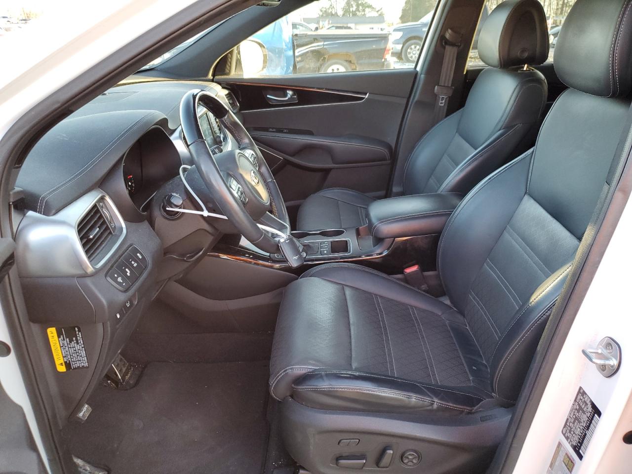 2016 KIA Sorento VIN 5XYPKDA57GG150301 Copart auction photo, front end / minor dent/scratches damage thumbnail 7