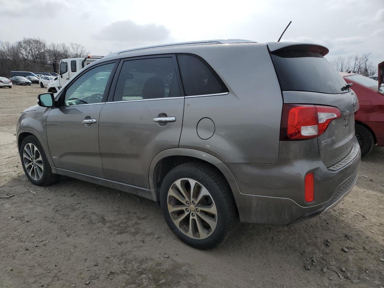 2015 KIA Sorento VIN 5XYKWDA76FG654370 Copart auction photo, undercarriage damage thumbnail 2