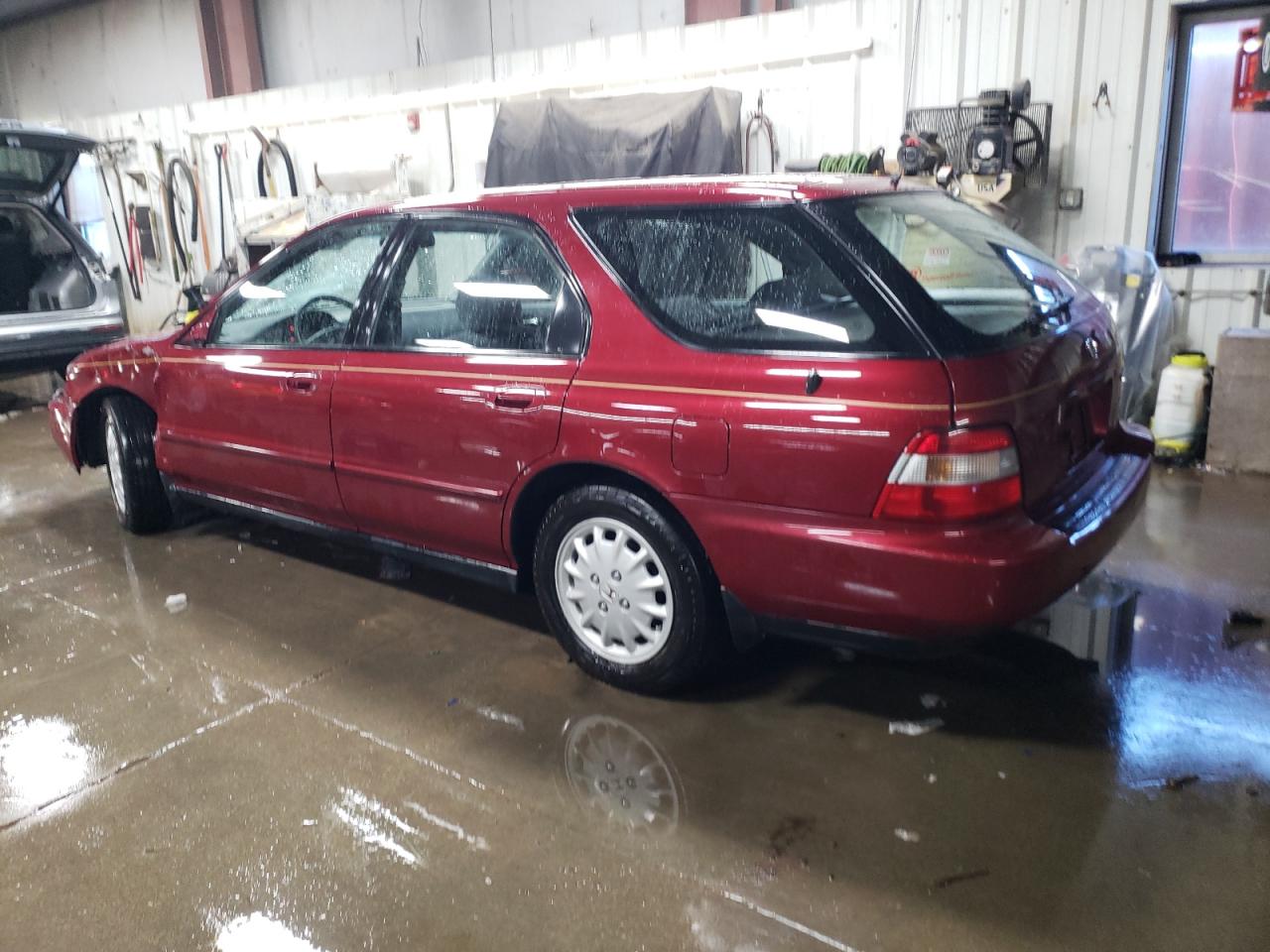 1997 Honda Accord VIN 1HGCE1892VA003721 Copart auction photo, front end damage thumbnail 2